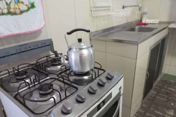 17 cozinha com chaleira