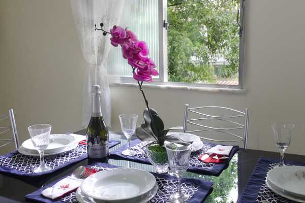 16 cozinha com mesa de 6 lugares